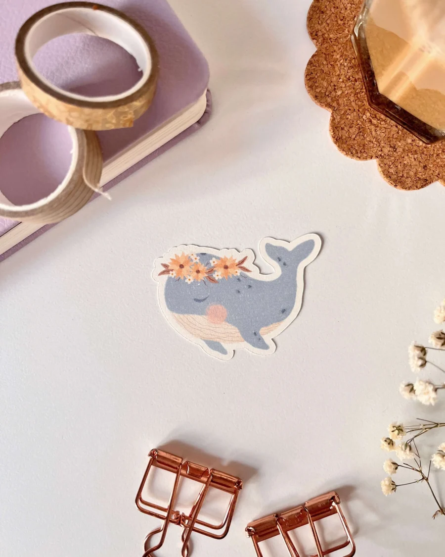 Kézzel rajzolt, mosolygó bálna matrica, matt felületű öntapadó papíron